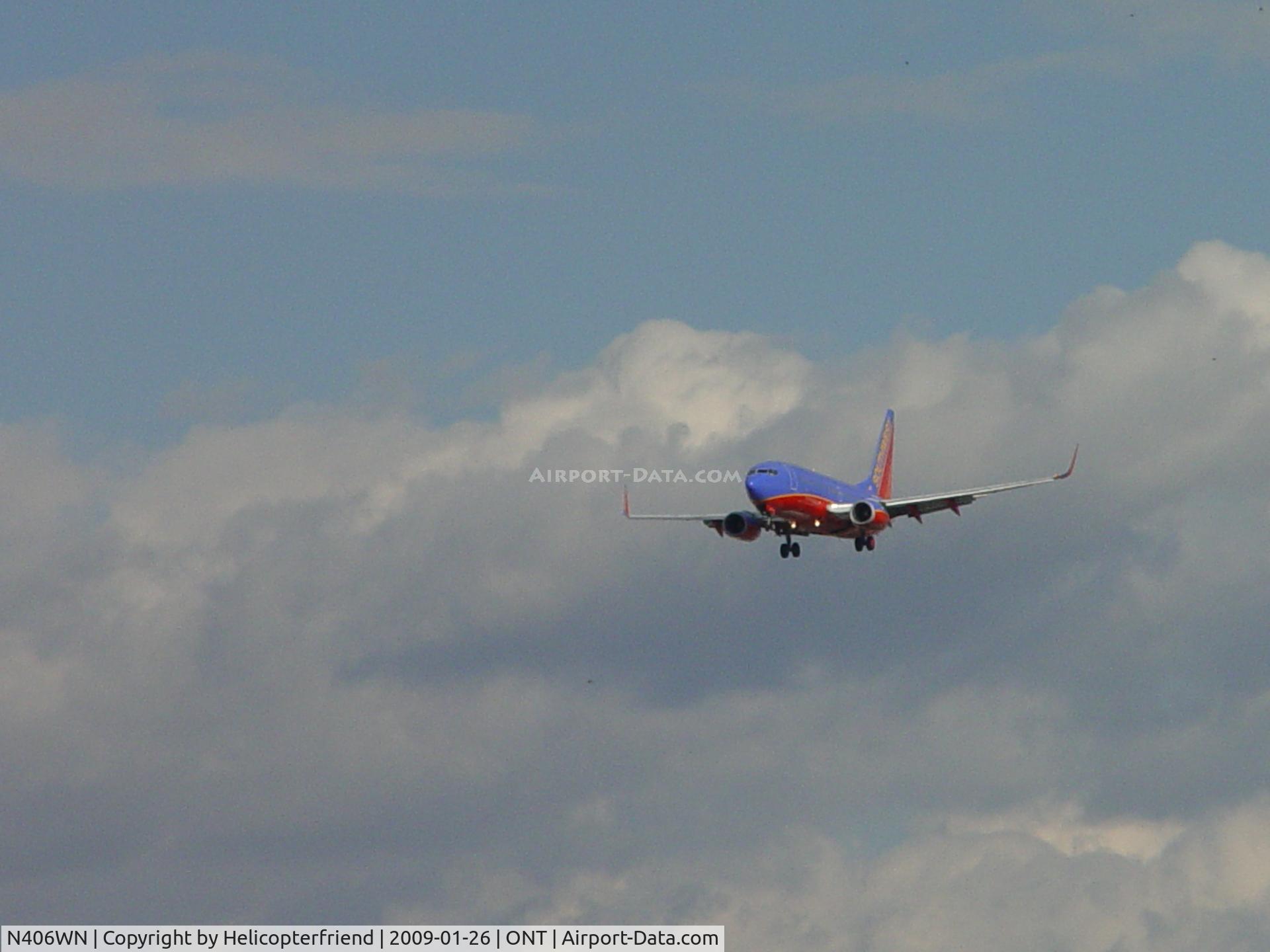 N406WN, 2001 Boeing 737-7H4 C/N 27894, On final to land at ONT 2 days after seeing it at MCI