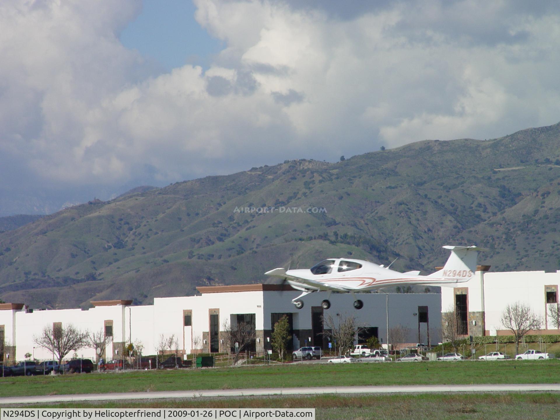 N294DS, 2008 Diamond DA-40 Diamond Star C/N 40.959, Airbourne westbound