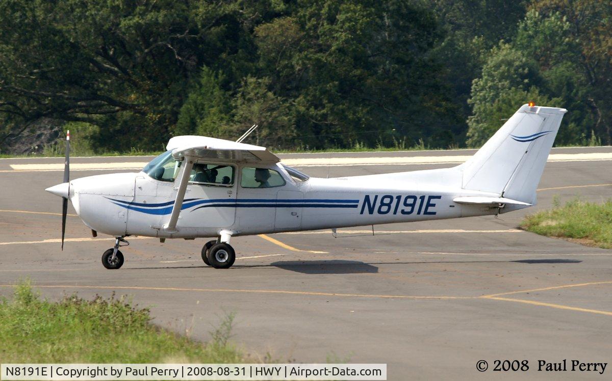 N8191E, 1979 Cessna 172N C/N 17272151, Rolling along in the practice evolution