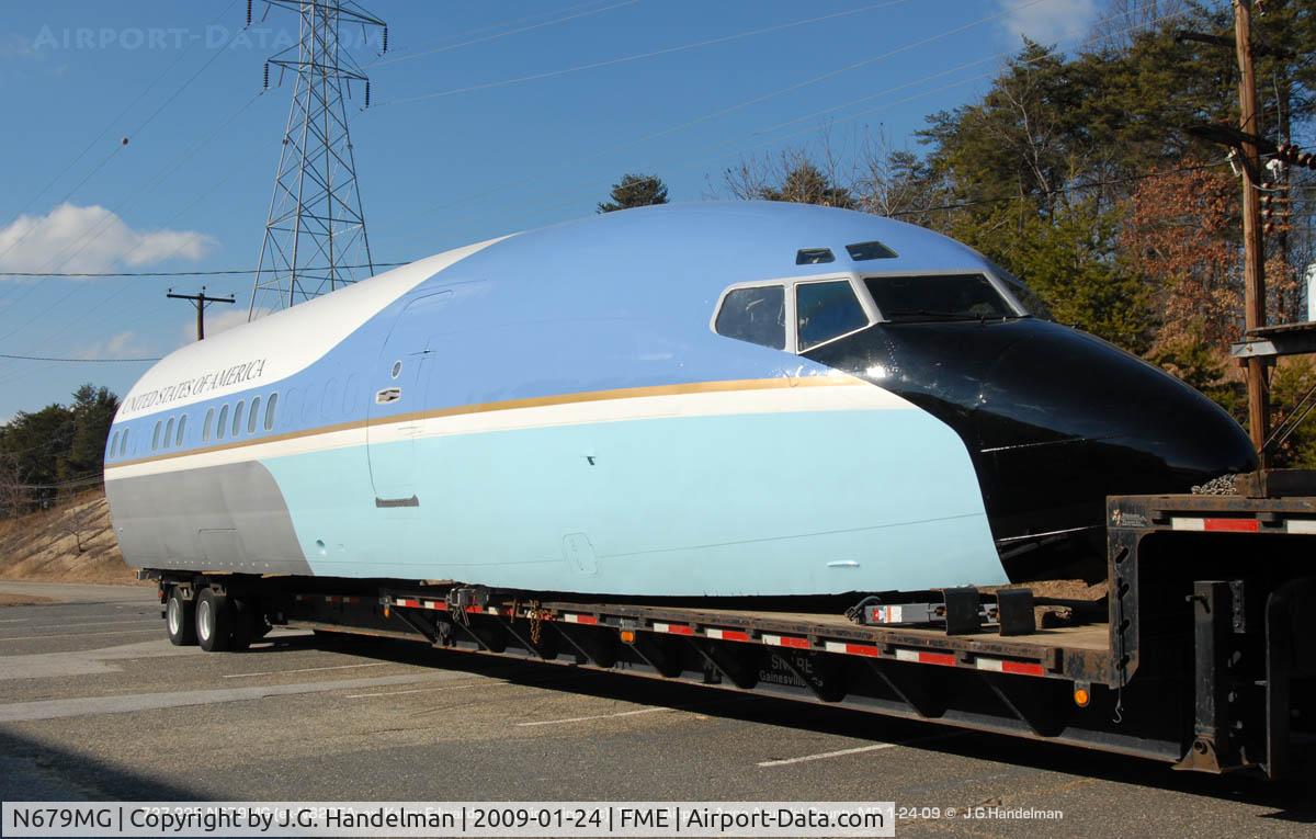 N679MG, 1982 Boeing 727-225 C/N 22557, at Tipton Airport