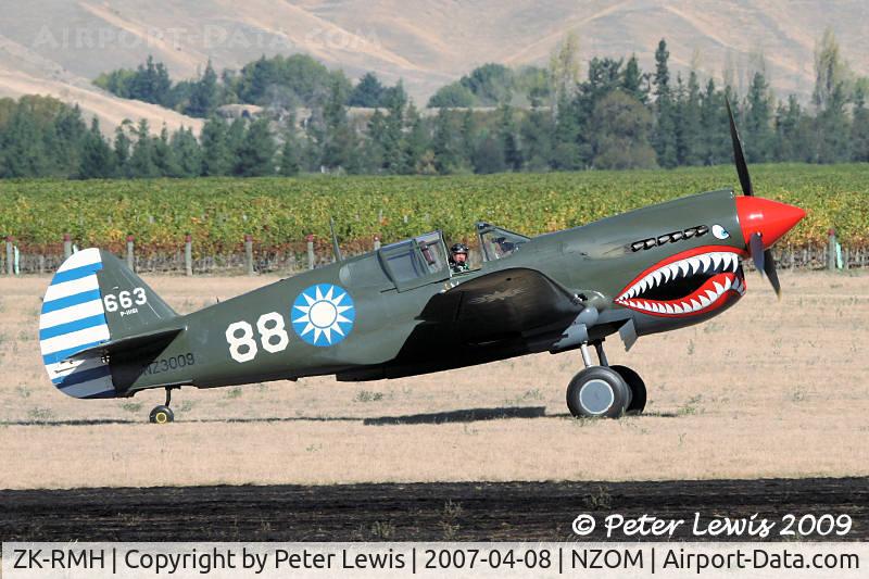 ZK-RMH, 1941 Curtiss P-40E Kittyhawk 1A C/N 19669, The Old Flying Machine Co.(NZ) Ltd., Auckland