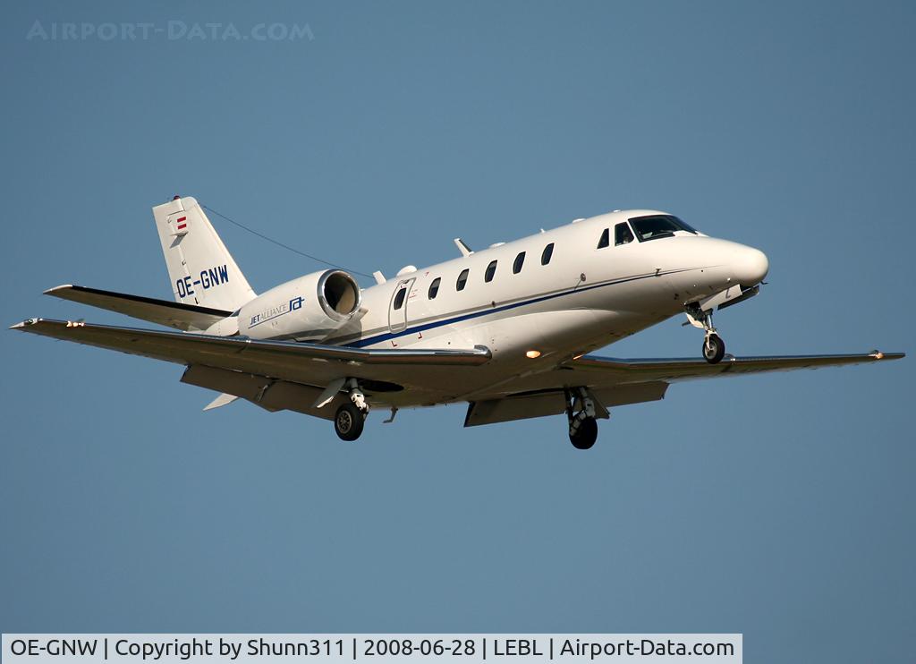 OE-GNW, 2003 Cessna 560XL Citation Excel C/N 560-5339, Landing rwy 07R