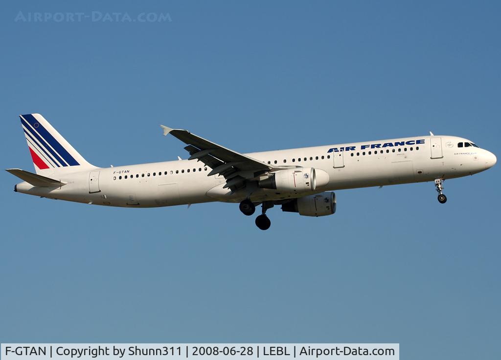 F-GTAN, 2007 Airbus A321-211 C/N 3051, Landing rwy 07R