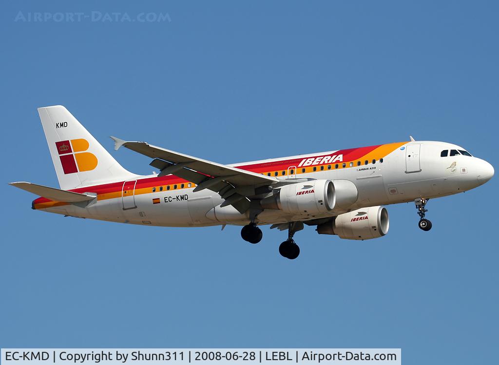 EC-KMD, 2008 Airbus A319-111 C/N 3380, Landing rwy 07R