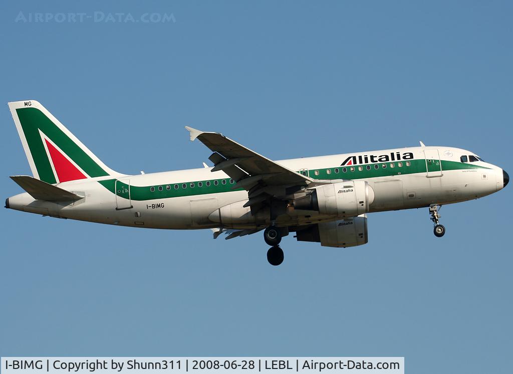 I-BIMG, 2003 Airbus A319-112 C/N 2086, Landing rwy 07R