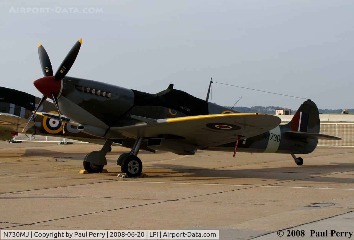 N730MJ, 1943 Supermarine 361 Spitfire HF.IXe C/N CBAF.7243, Sharing the ramp with another old Brit
