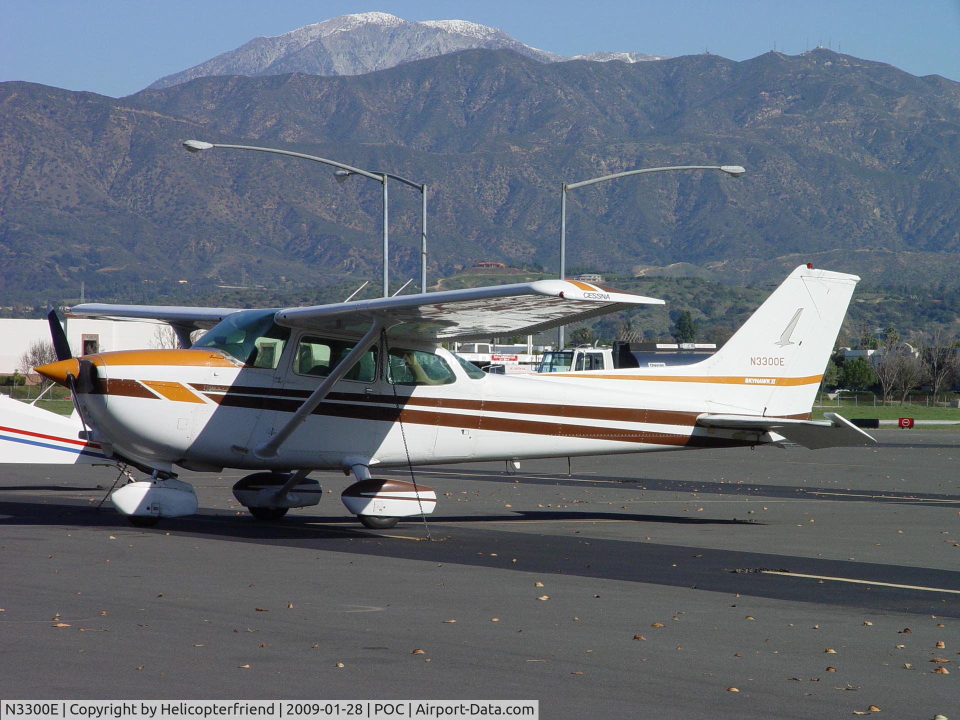 N3300E, 1978 Cessna 172N C/N 17271496, Tied down in Transient Parking