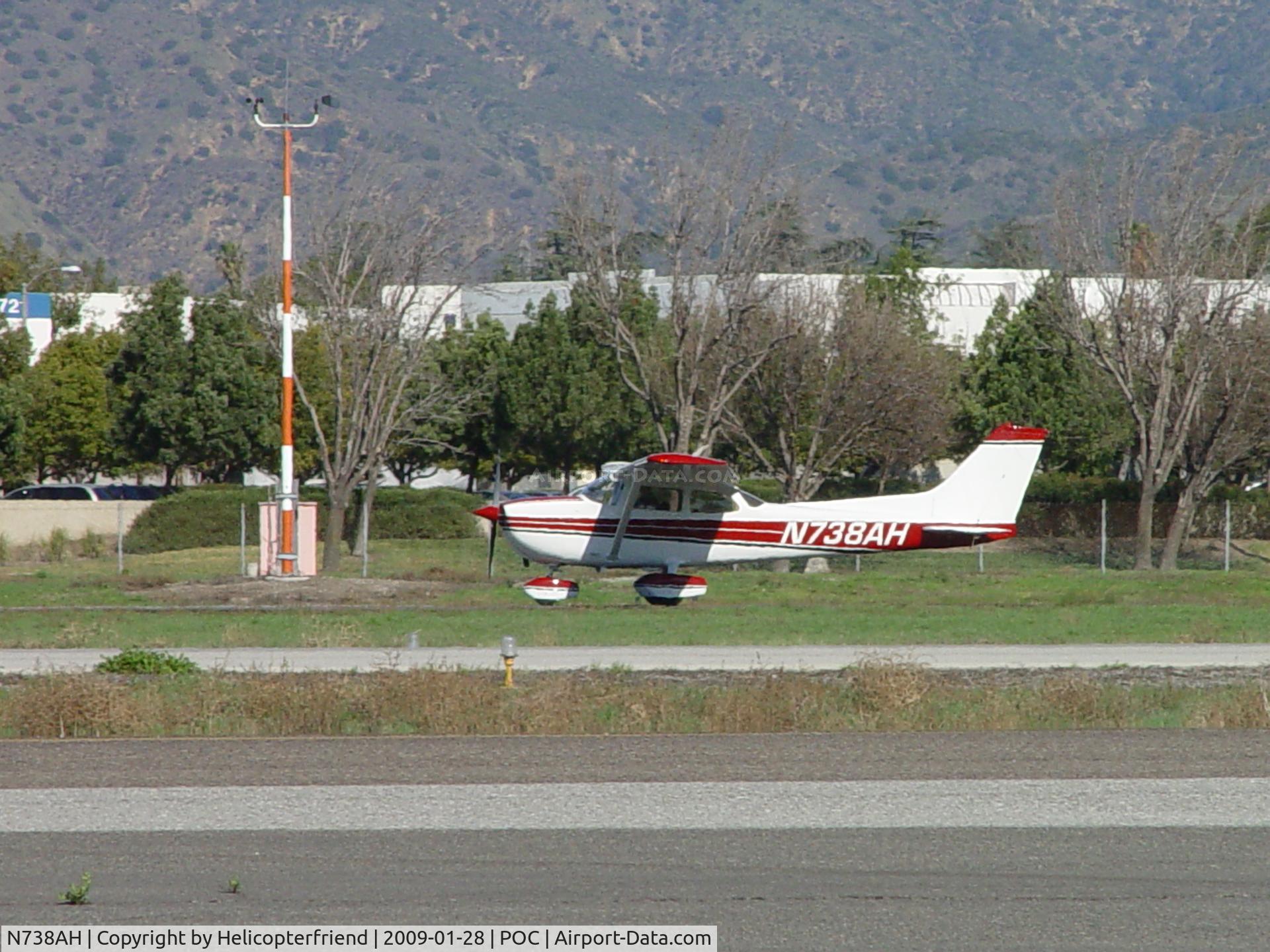 N738AH, Cessna 172N C/N 17269822, On the ground and running it out
