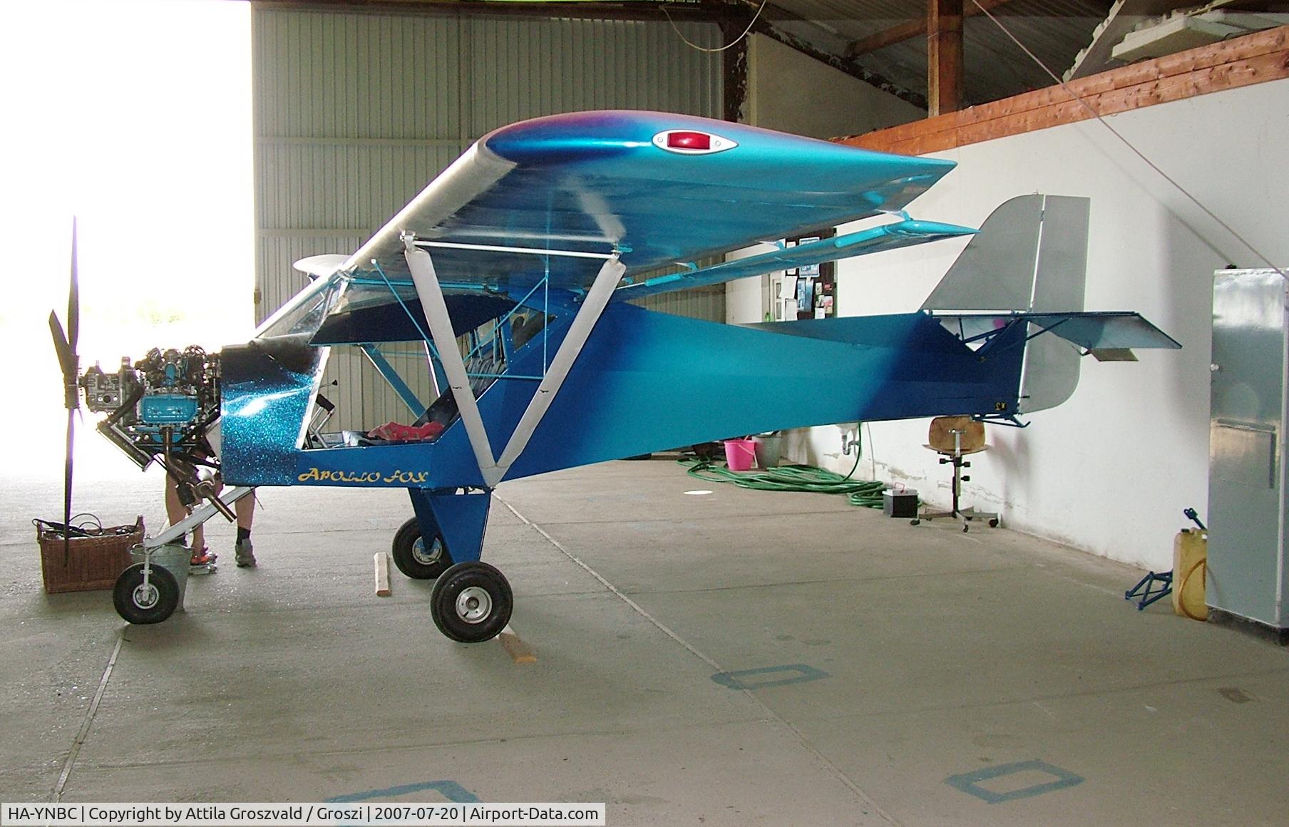 HA-YNBC, 2001 Halley Apollo Fox C/N 150201, Úrhida Airport, Hungary