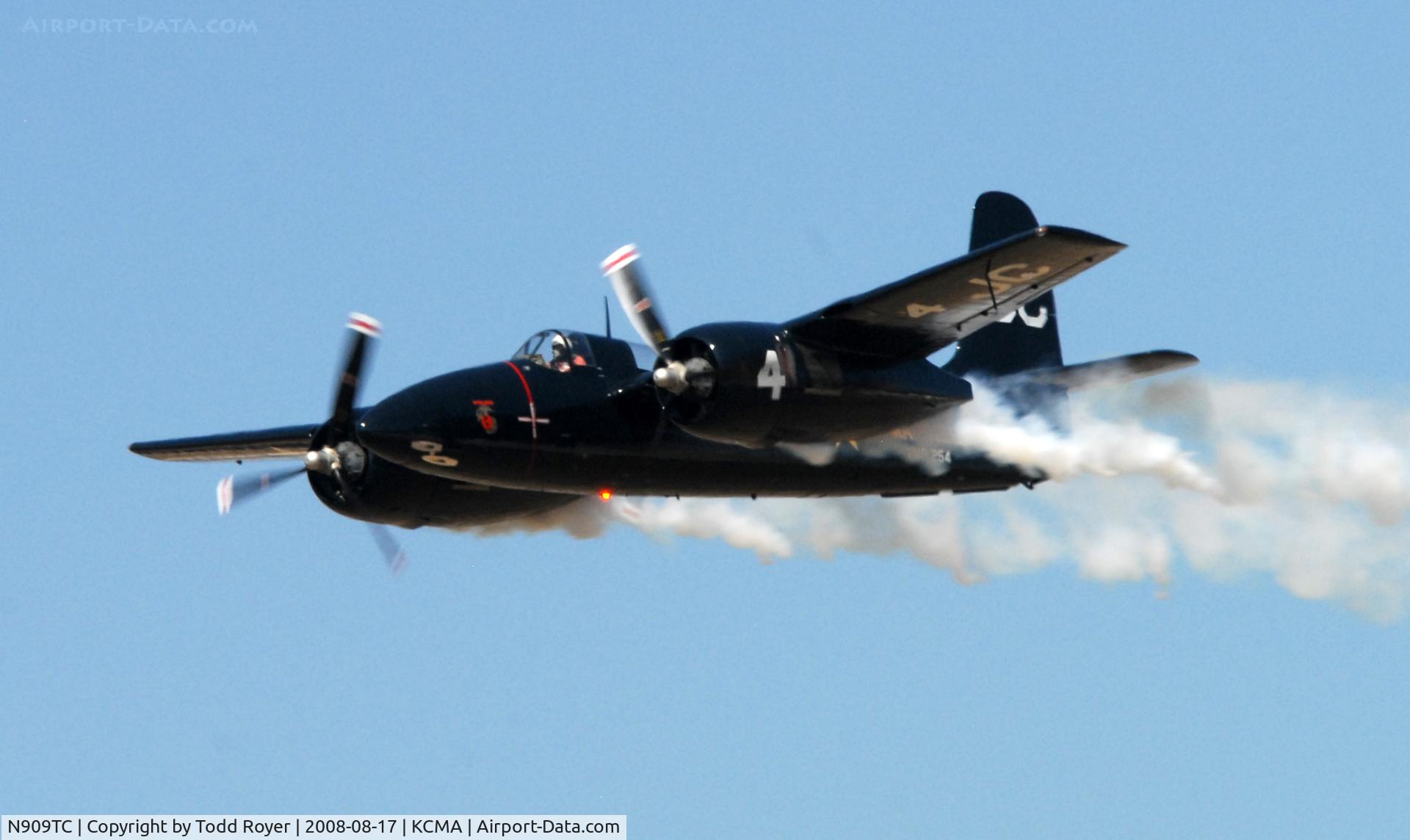 N909TC, 1945 Grumman F7F-3P Tigercat C/N 80425, Camarillo Airshow 2008