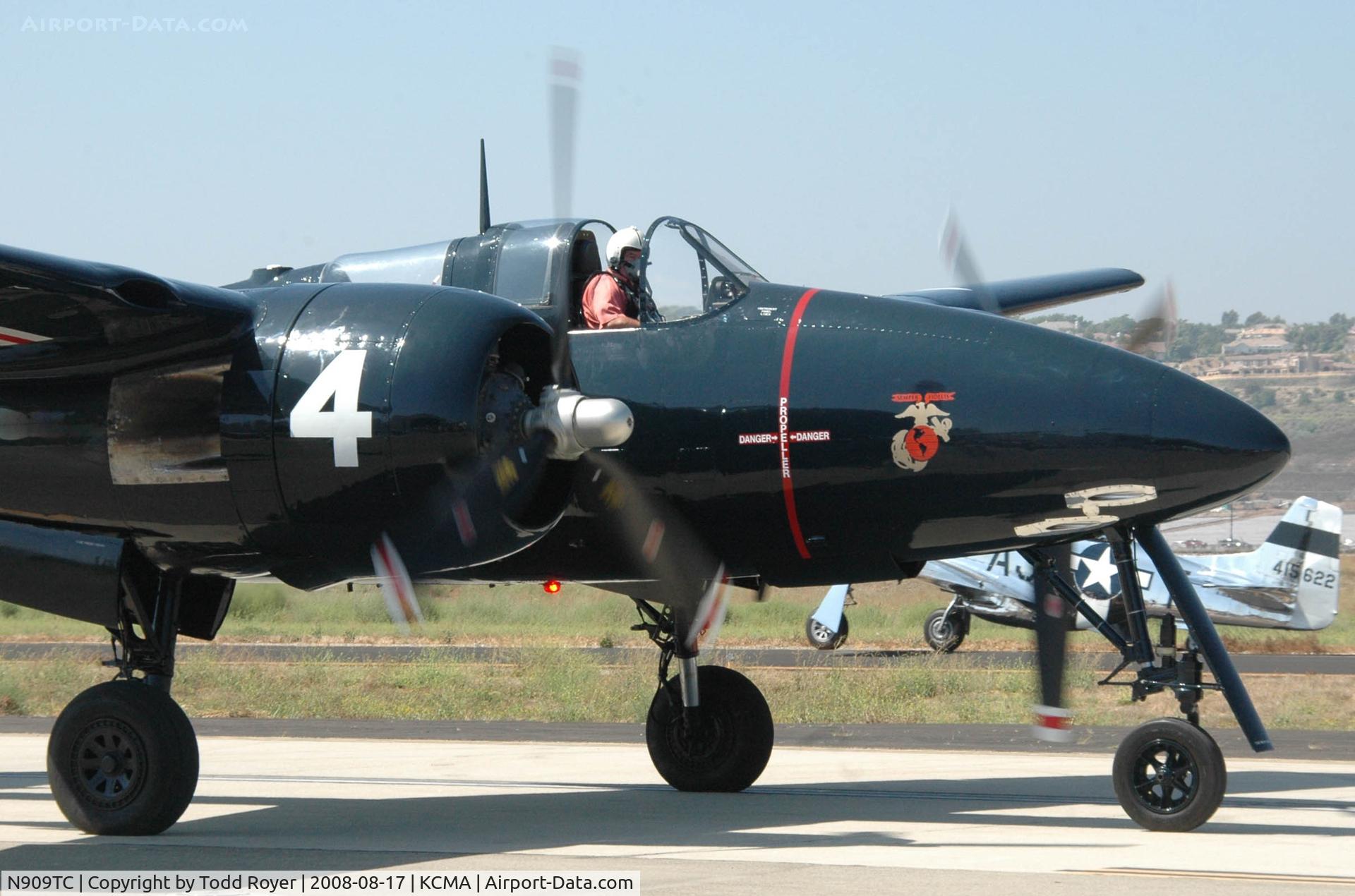 N909TC, 1945 Grumman F7F-3P Tigercat C/N 80425, Camarillo Airshow 2008