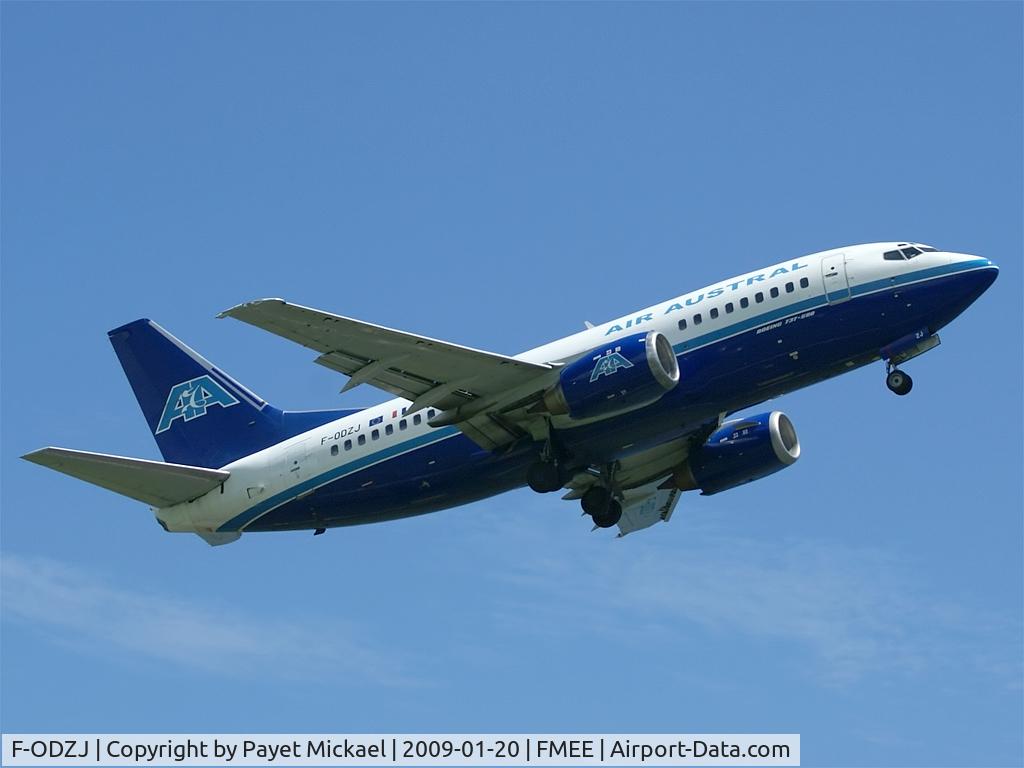 F-ODZJ, 1990 Boeing 737-53A C/N 24877, Taking off from rwy 12