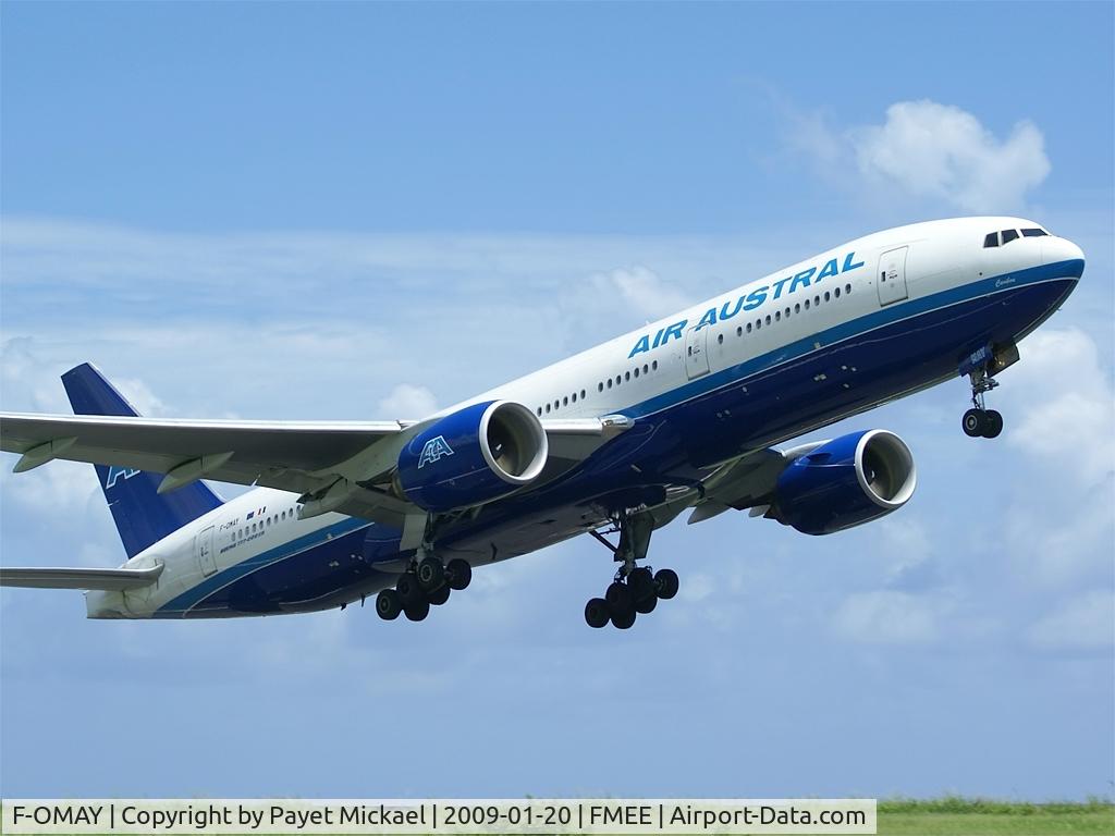 F-OMAY, 2005 Boeing 777-2Q8/ER C/N 29402, Taking off from rwy 12