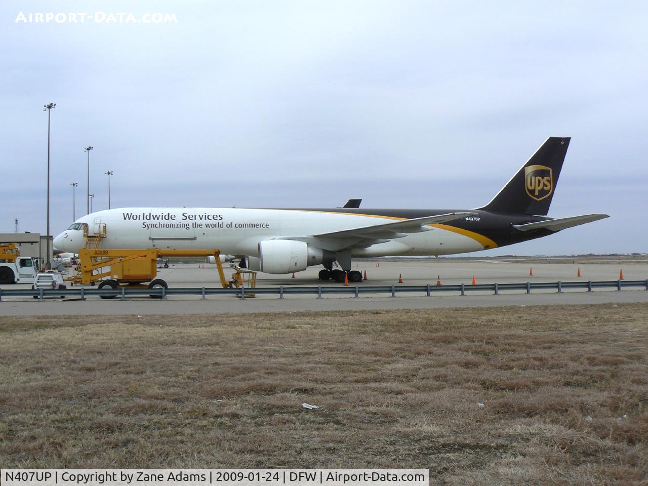 N407UP, 1988 Boeing 757-24APF C/N 23729, UPS 757 at DFW