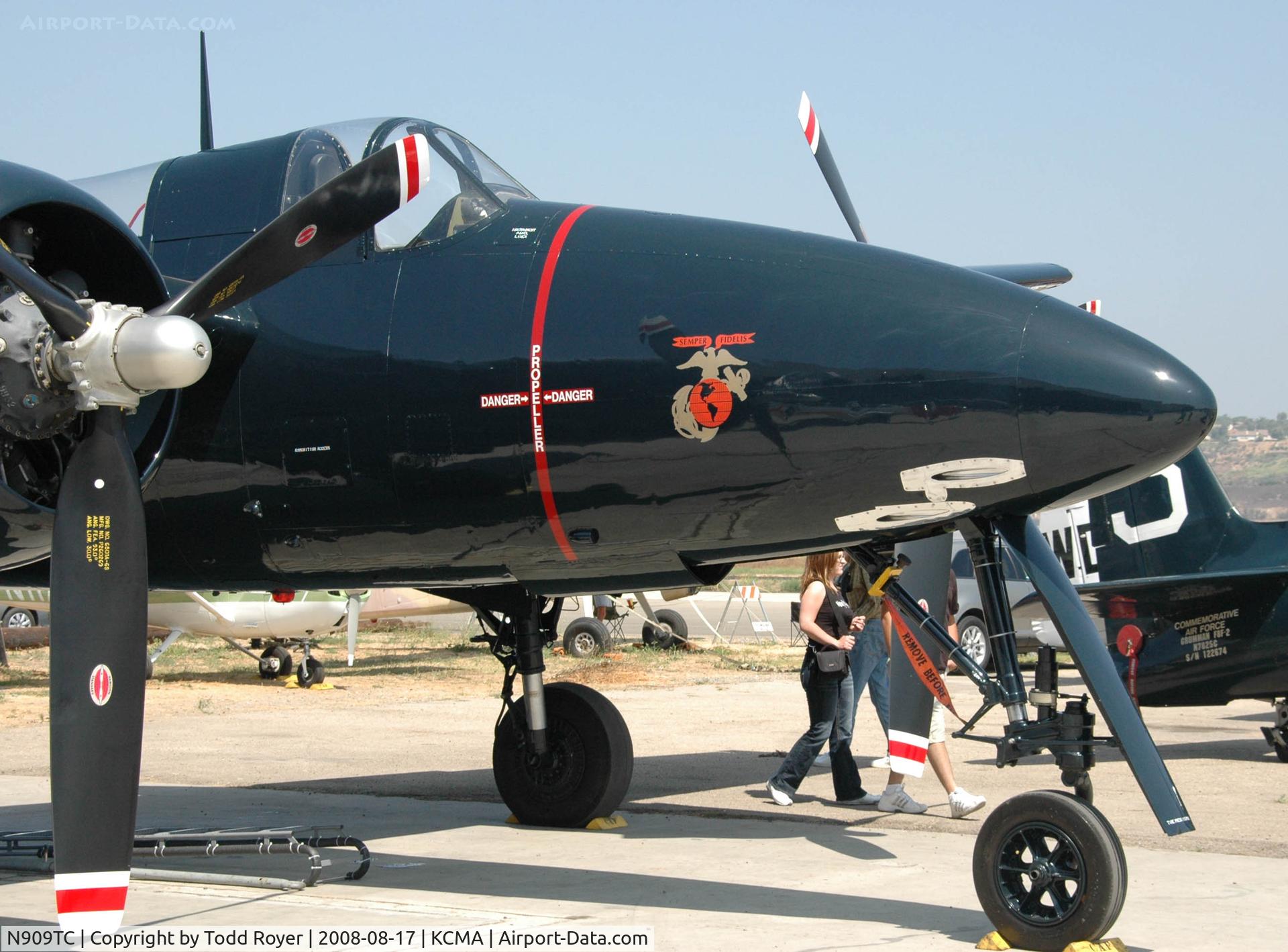 N909TC, 1945 Grumman F7F-3P Tigercat C/N 80425, Camarillo Airshow 2008