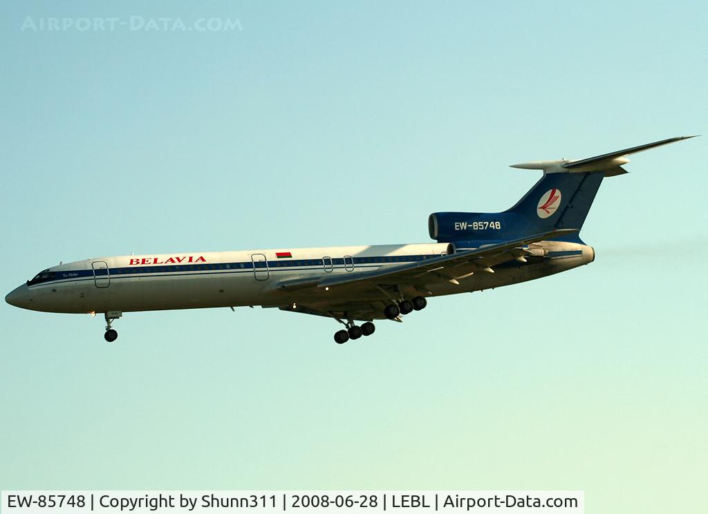 EW-85748, 1992 Tupolev Tu-154M C/N 92A924, Landing rwy 07R
