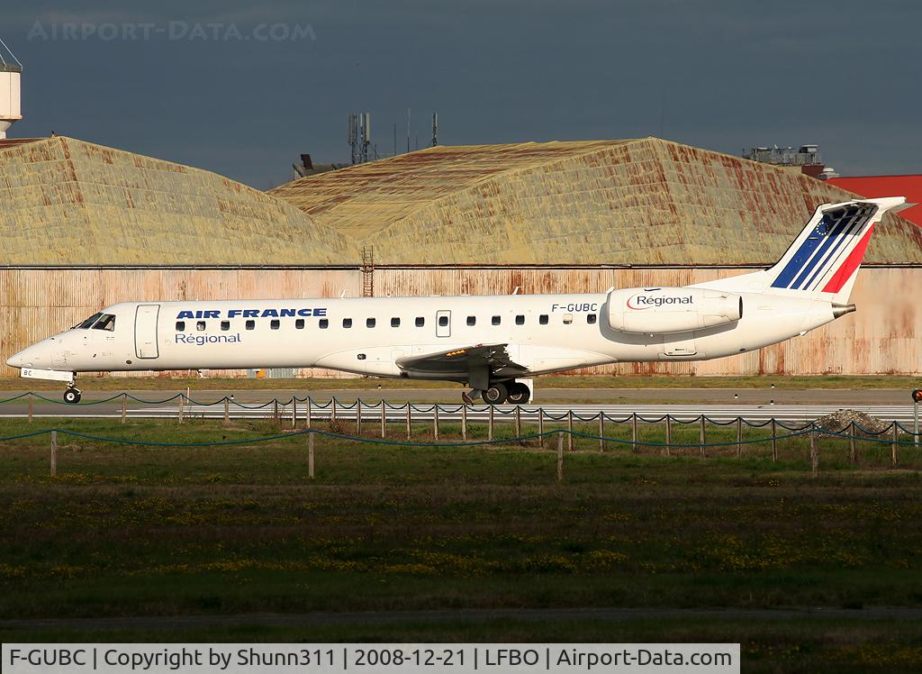F-GUBC, 2002 Embraer ERJ-145LR (EMB-145LR) C/N 145556, Ready for take off rwy 32R