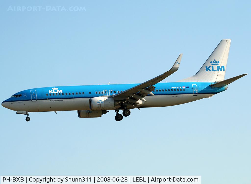 PH-BXB, 1999 Boeing 737-8K2 C/N 29132, Landing rwy 07R