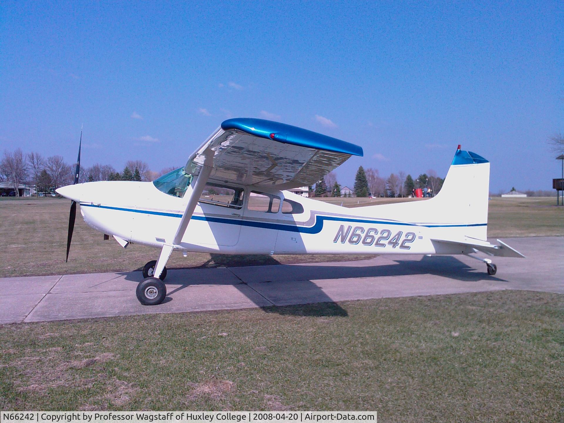 N66242, 1977 Cessna 180K Skywagon C/N 18052931, N66242