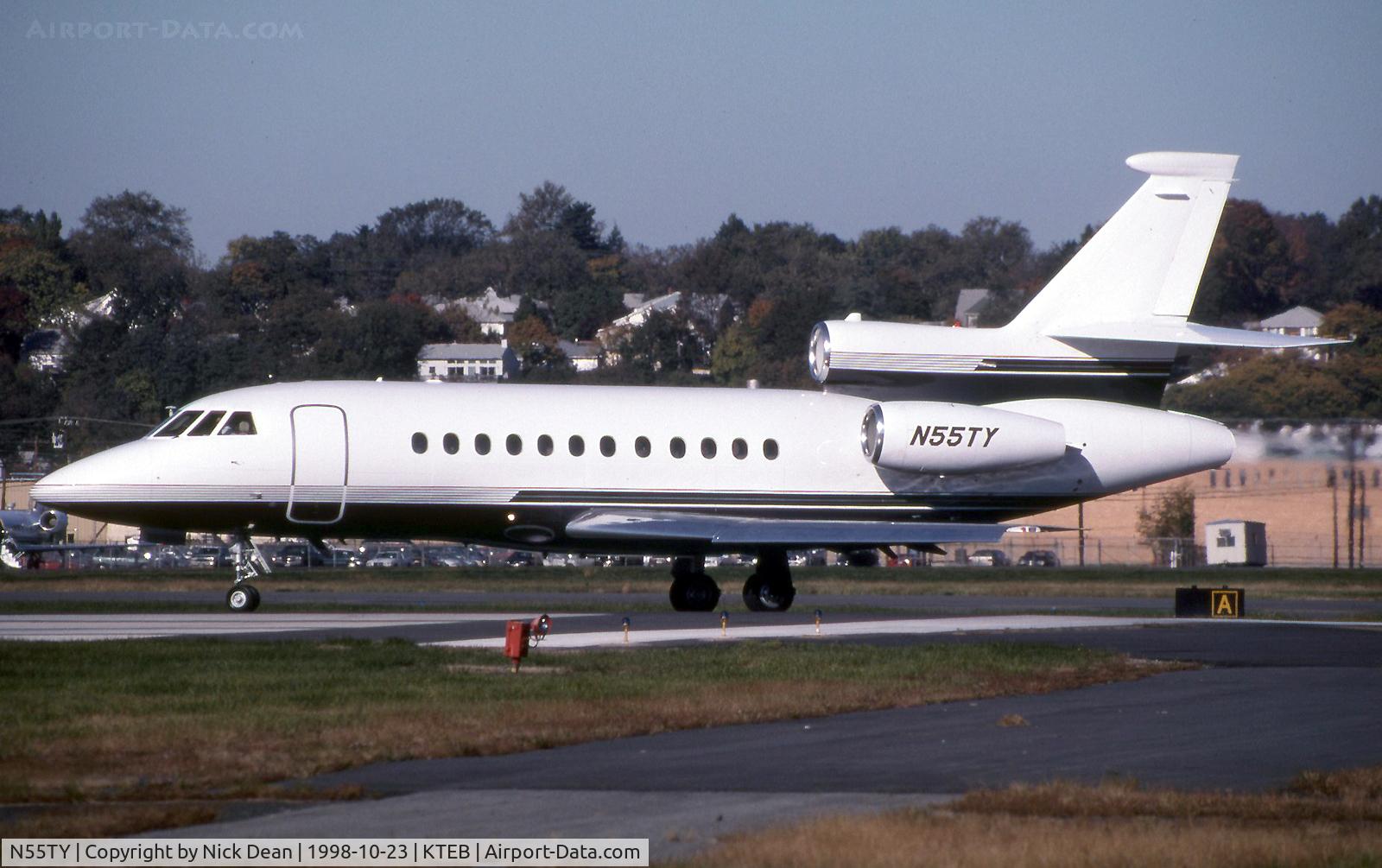 N55TY, Dassault Falcon 900 C/N 025, KTEB