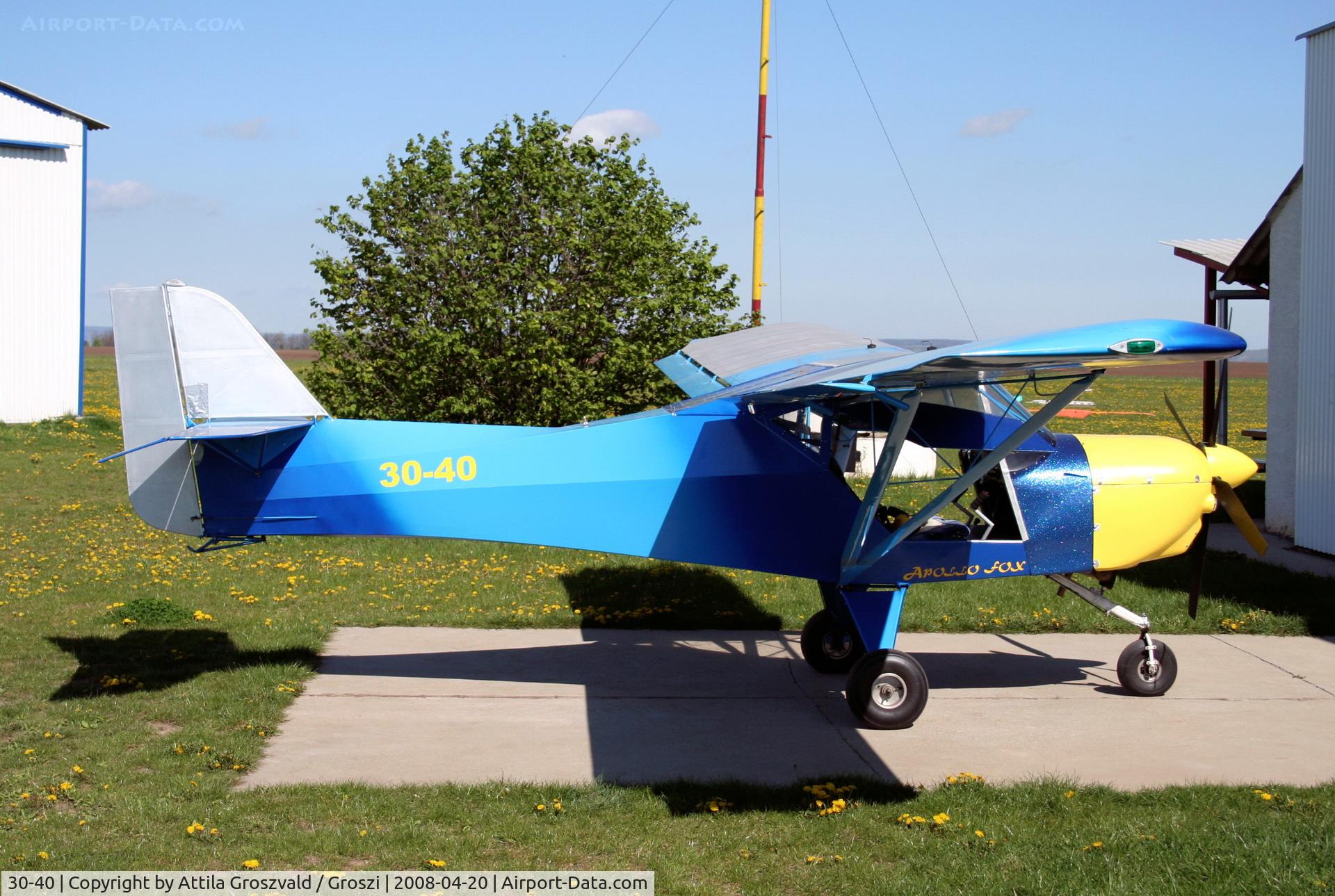 30-40, 2001 Halley Apollo Fox C/N 150201, Úrhida Airport, Hungary