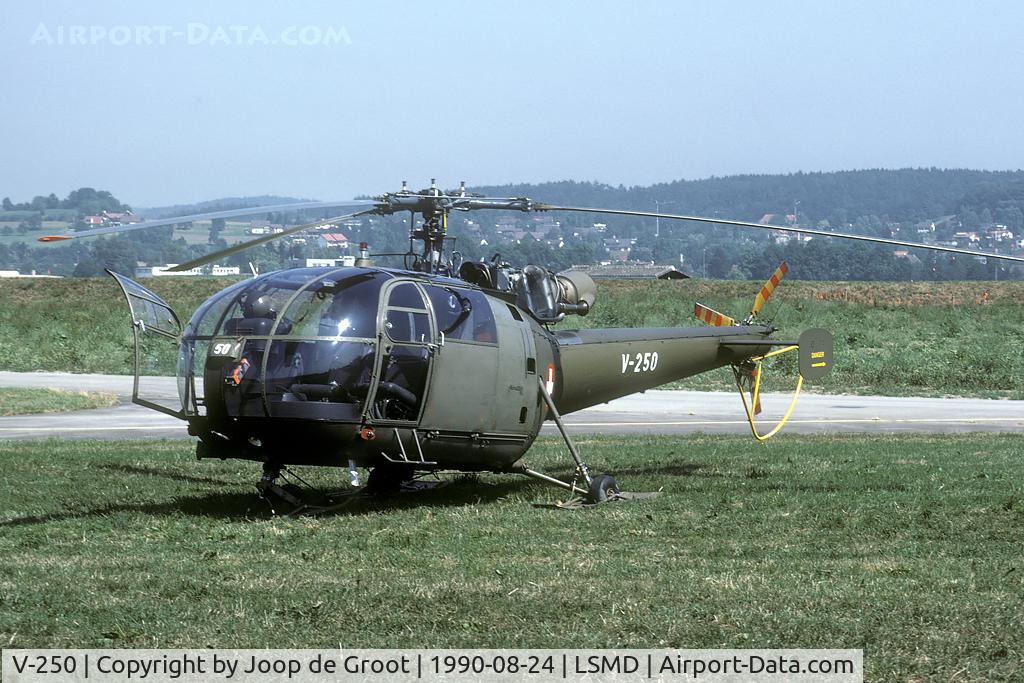 V-250, F+W Emmen SE-3160 Alouette III C/N 126/1072, One of the Alouette participating in AMEF90.