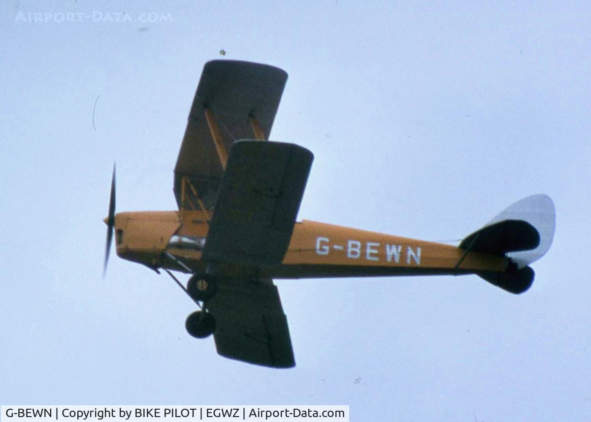 G-BEWN, 1941 De Havilland Australia DH-82A Tiger Moth C/N DHA952, RAF ALCONBURY 1982