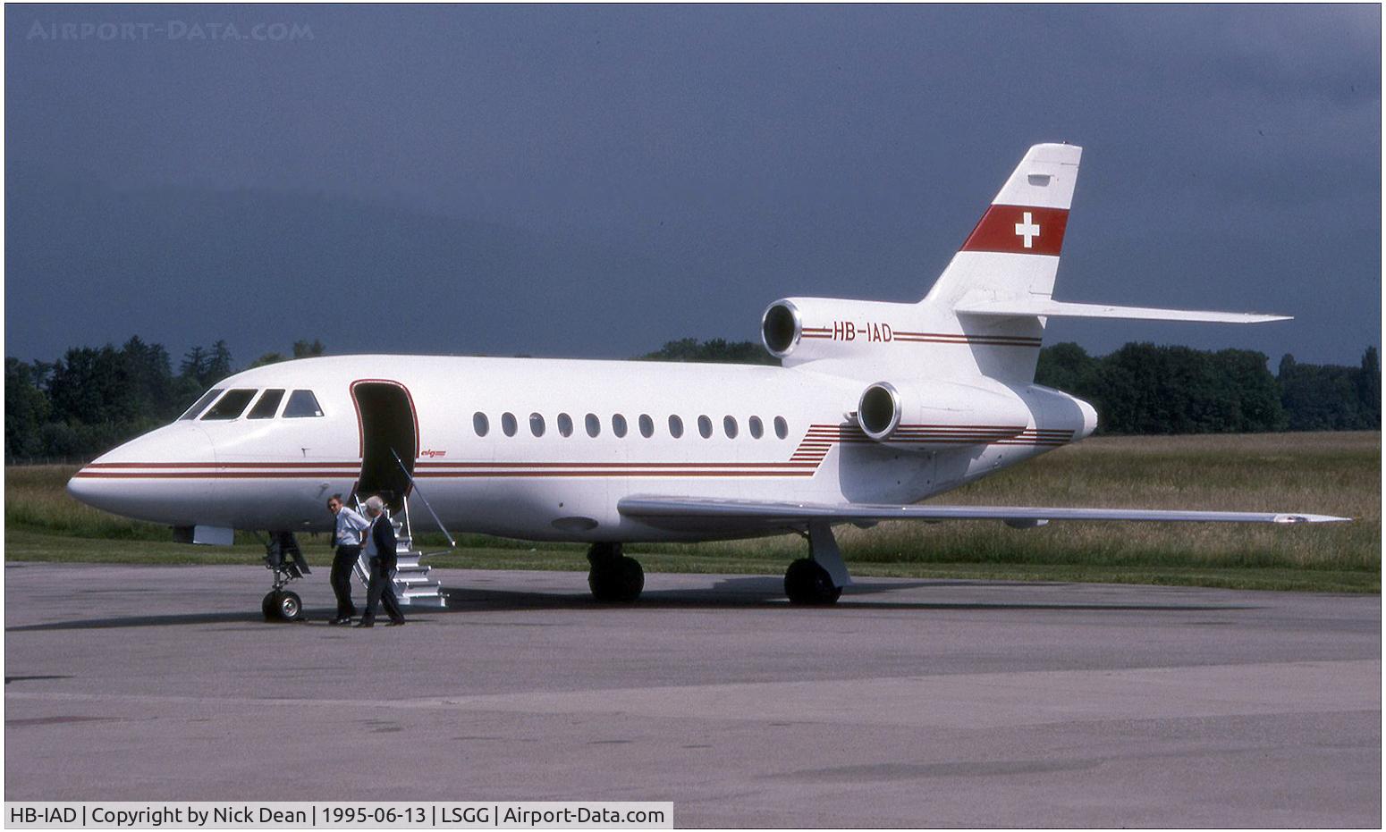 HB-IAD, 1988 Dassault Falcon 900 C/N 35, LSGG