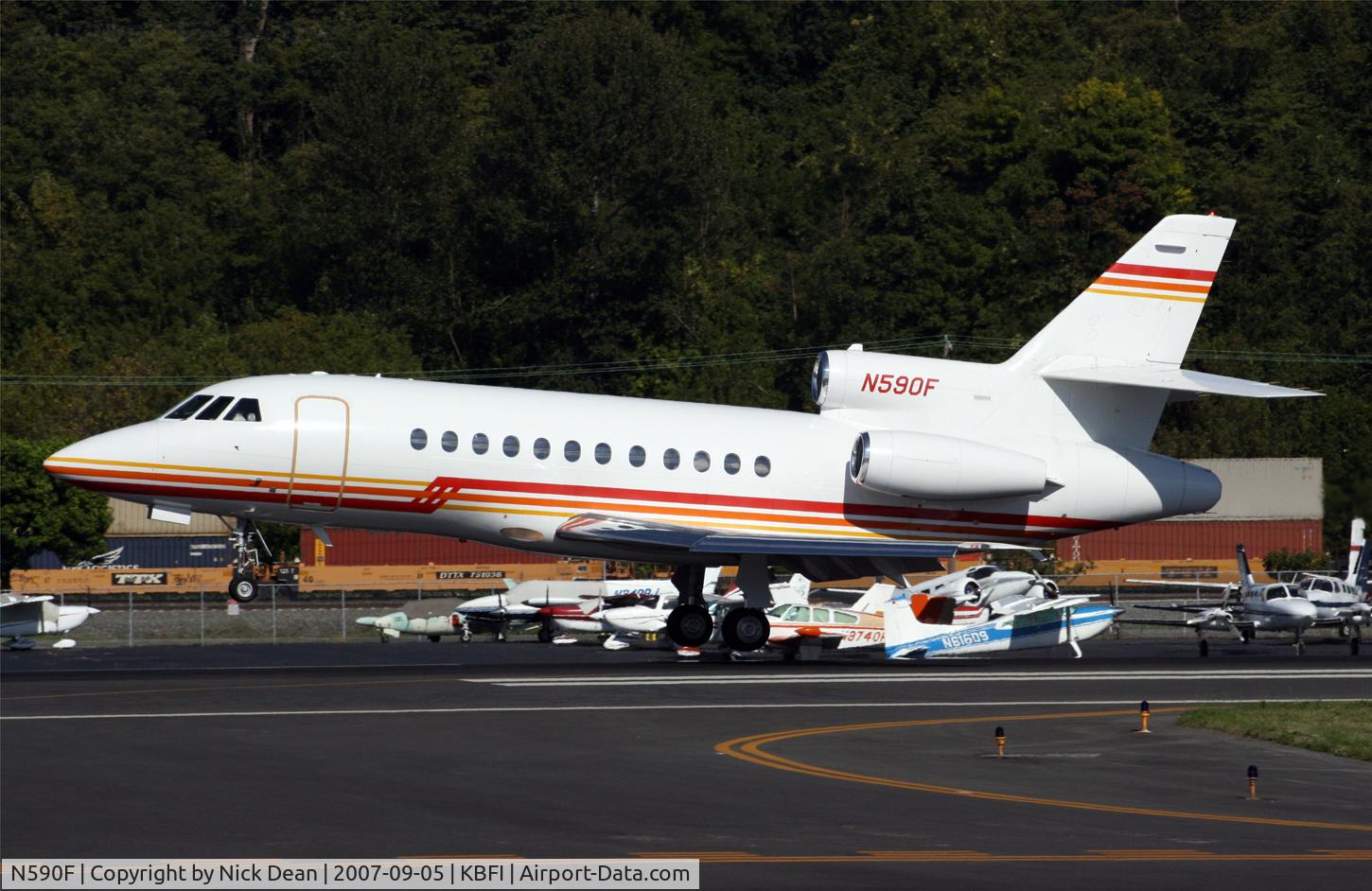 N590F, Dassault Falcon 900 C/N 98, KBFI