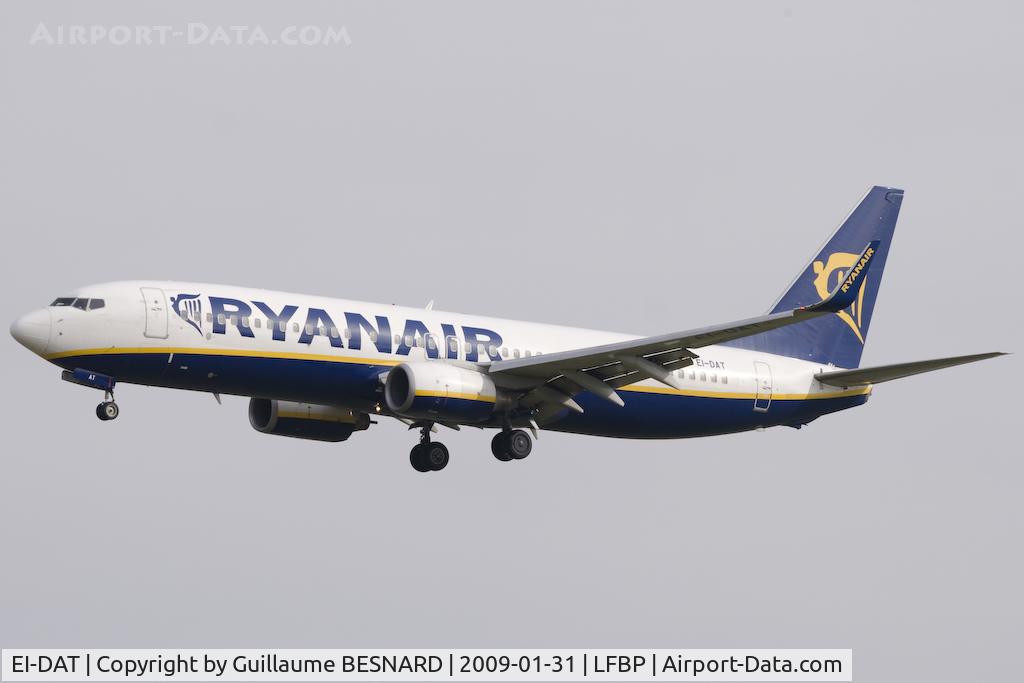 EI-DAT, 2003 Boeing 737-8AS C/N 33554, Landing 31