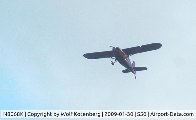 N8068K, 1947 Stinson 108-2 Voyager C/N 108-3068, second of three taking off together
