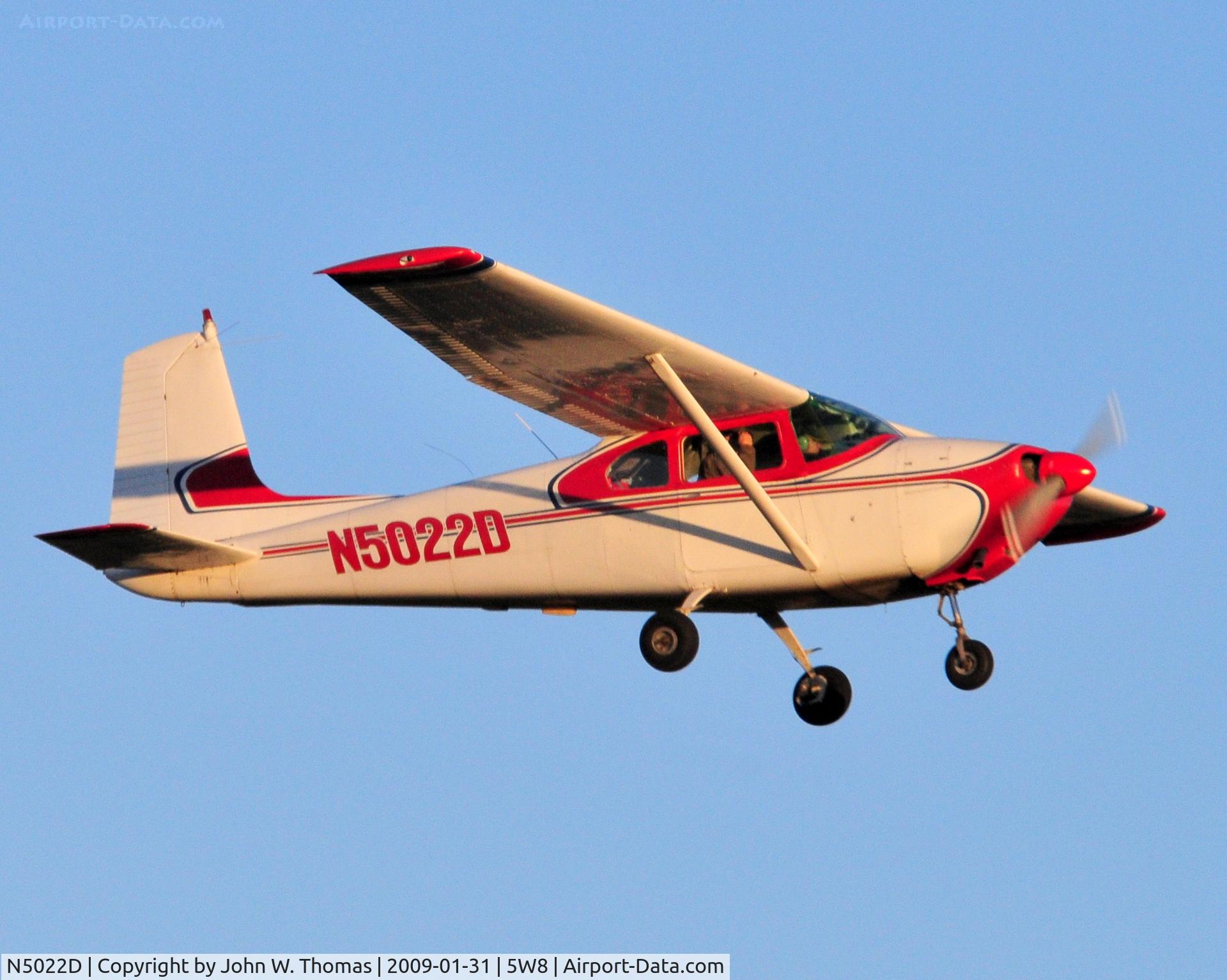 N5022D, 1958 Cessna 182A Skylane C/N 51122, Departing runway 22