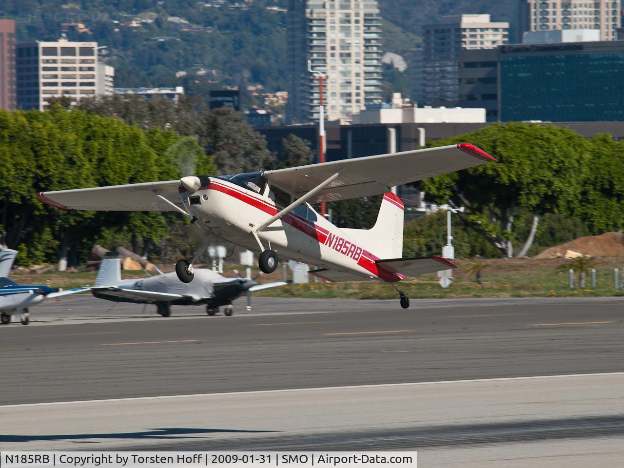 N185RB, 1979 Cessna A185F Skywagon 185 C/N 18503746, N185RB departing from RWY 21