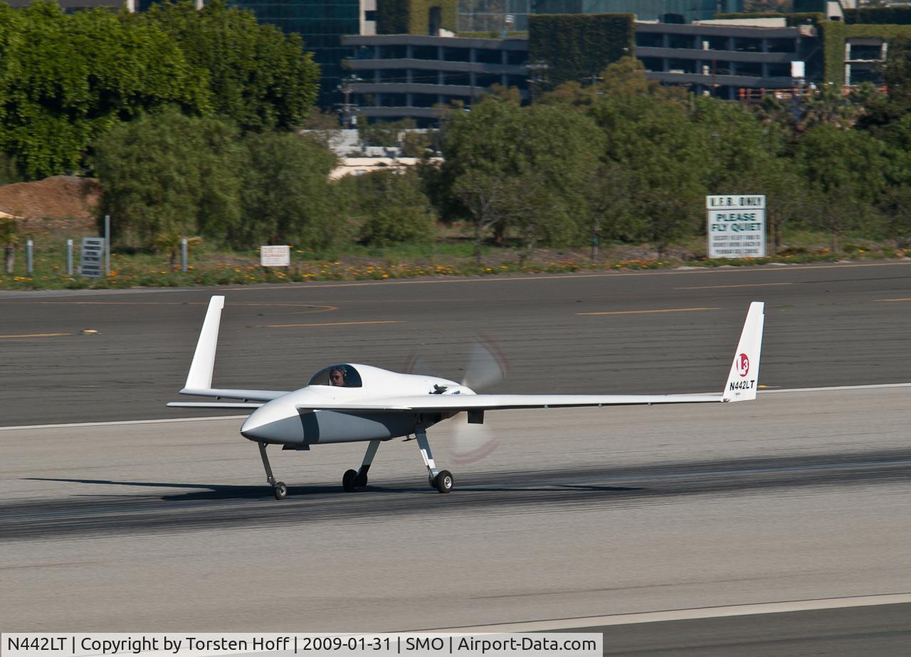 N442LT, Berkut Mobius C/N L-001, N442LT departing from RWY 21