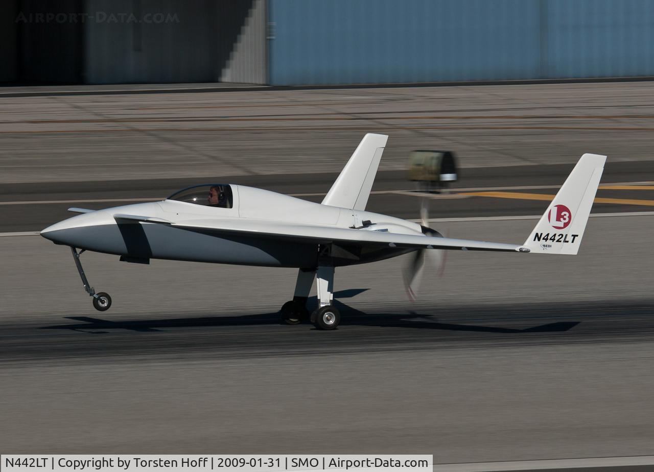 N442LT, Berkut Mobius C/N L-001, N442LT departing from RWY 21