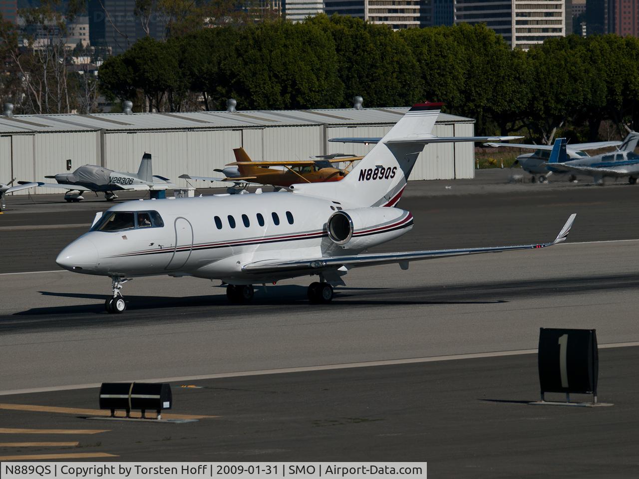 N889QS, 2007 Hawker Beechcraft Corp HAWKER 900XP C/N HA-0021, N889QS departing from RWY 21