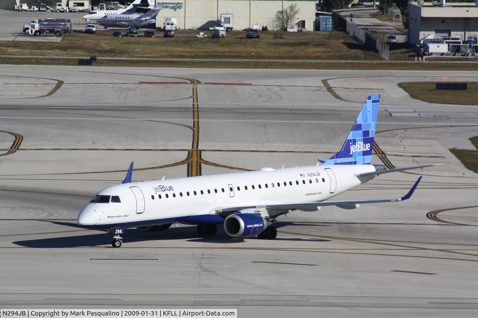 N294JB, 2008 Embraer ERJ-190-100 IGW 190AR C/N 19000185, ERJ 190-100 IGW