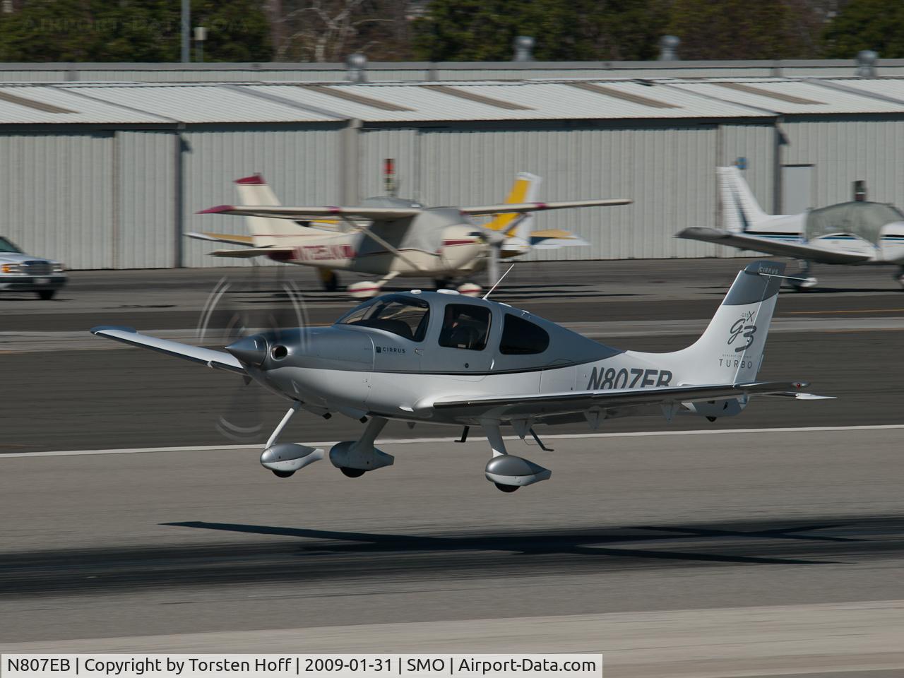 N807EB, 2007 Cirrus SR22 G3 GTSX Turbo C/N 2652, N807EB departing from RWY 21