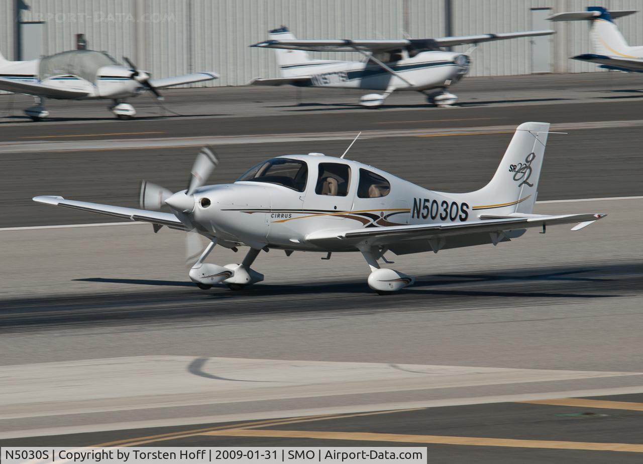 N5030S, 2004 Cirrus SR22 C/N 0827, N5030S arriving on RWY 21