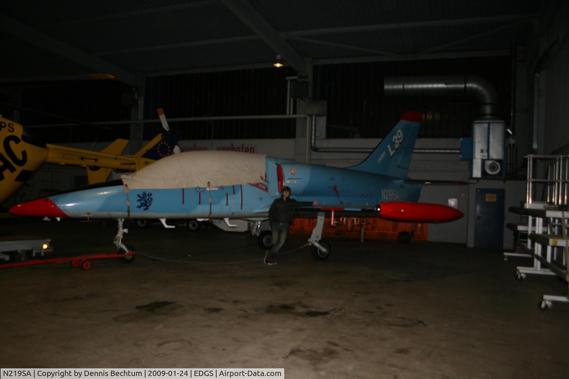 N219SA, 1991 Aero L-39C Albatros C/N 135219, This is a pic of N219SA