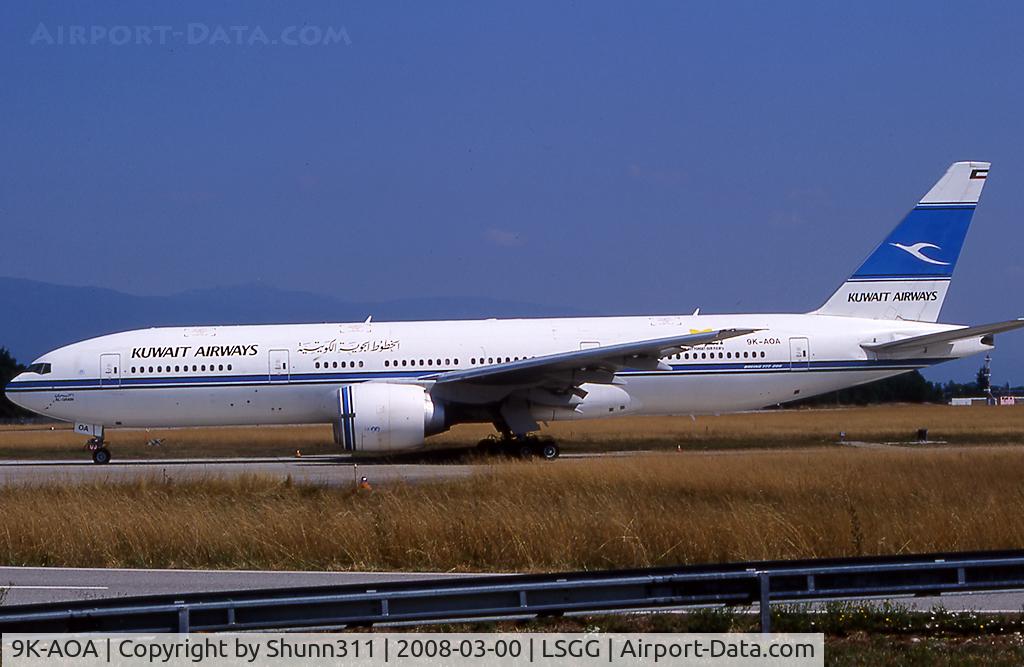9K-AOA, 1998 Boeing 777-269/ER C/N 28743, Waiting for departure with additional 'Do not forget our P.O.W.'s' titles