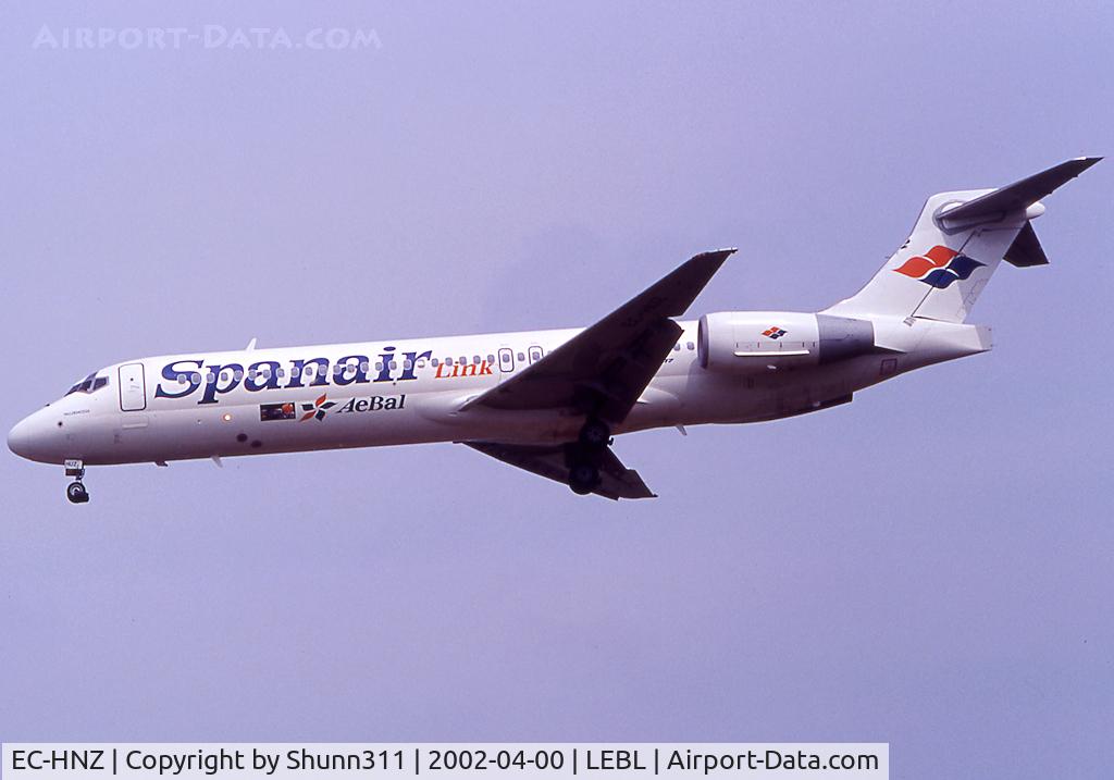 EC-HNZ, 2000 Boeing 717-2CM C/N 55060, Landing rwy 07 with big 'Spanair Link' titles