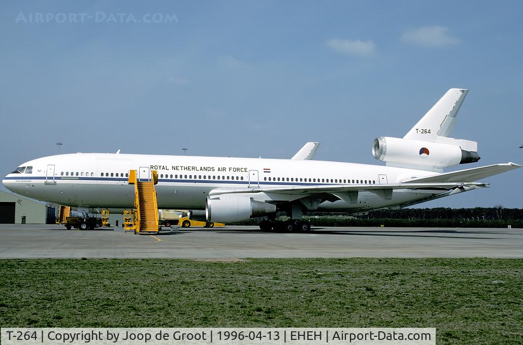 T-264, 1978 McDonnell Douglas KDC-10-30CF C/N 46985, In the beginning the Dutch tankers had a airliner like colour scheme.