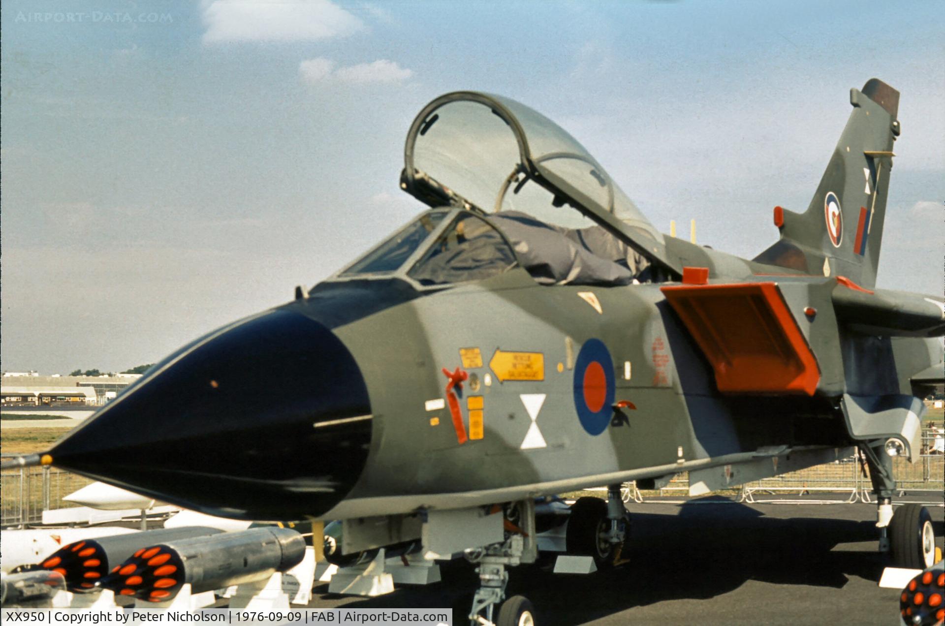 XX950, 1976 Panavia Tornado GR.1 C/N P.08, Prototype P08 displayed at the 1976 Farnborough Airshow.