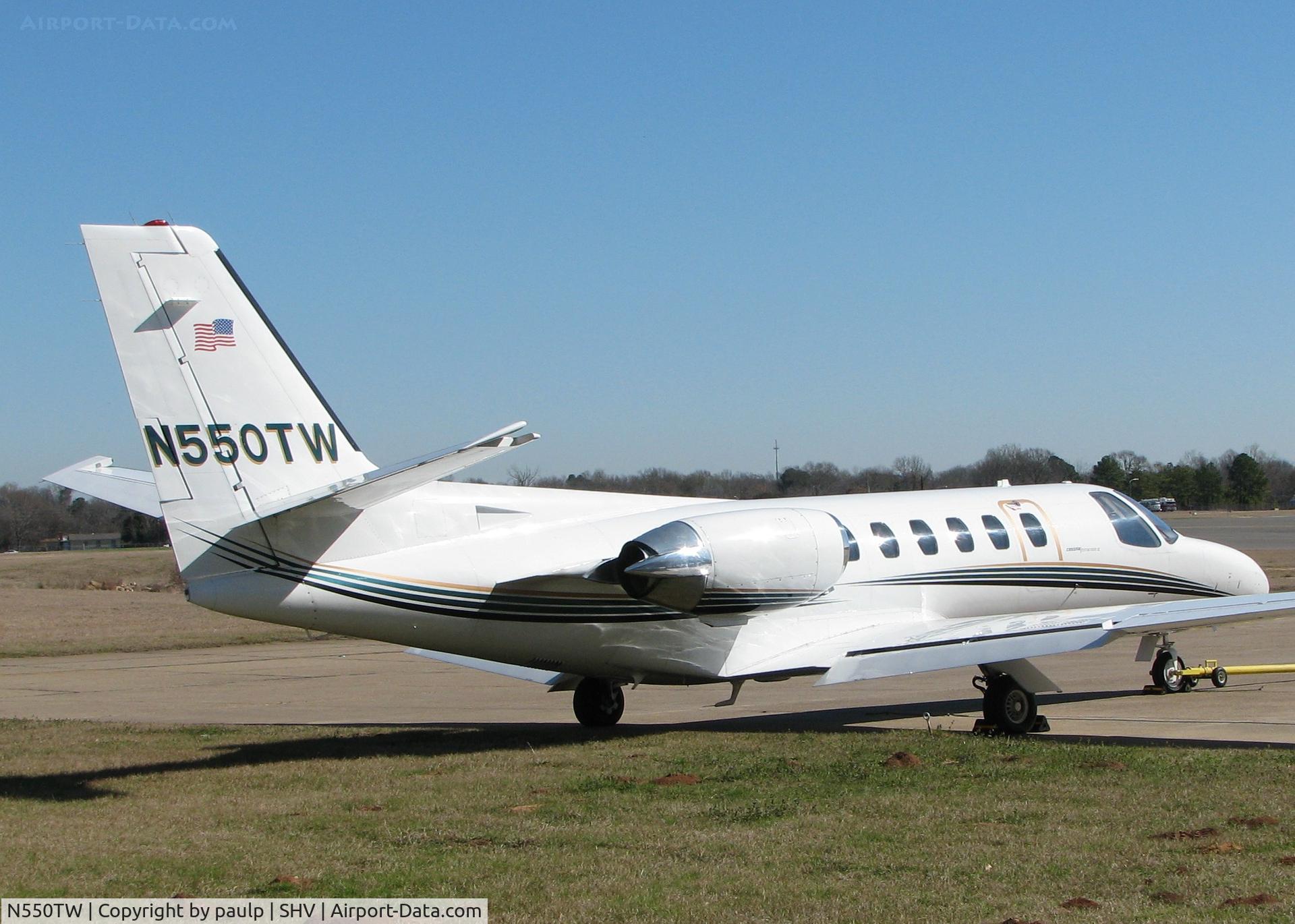 N550TW, 1989 Cessna 550 Citation II C/N 550-0603, Parked at the Shreveport regional airport.