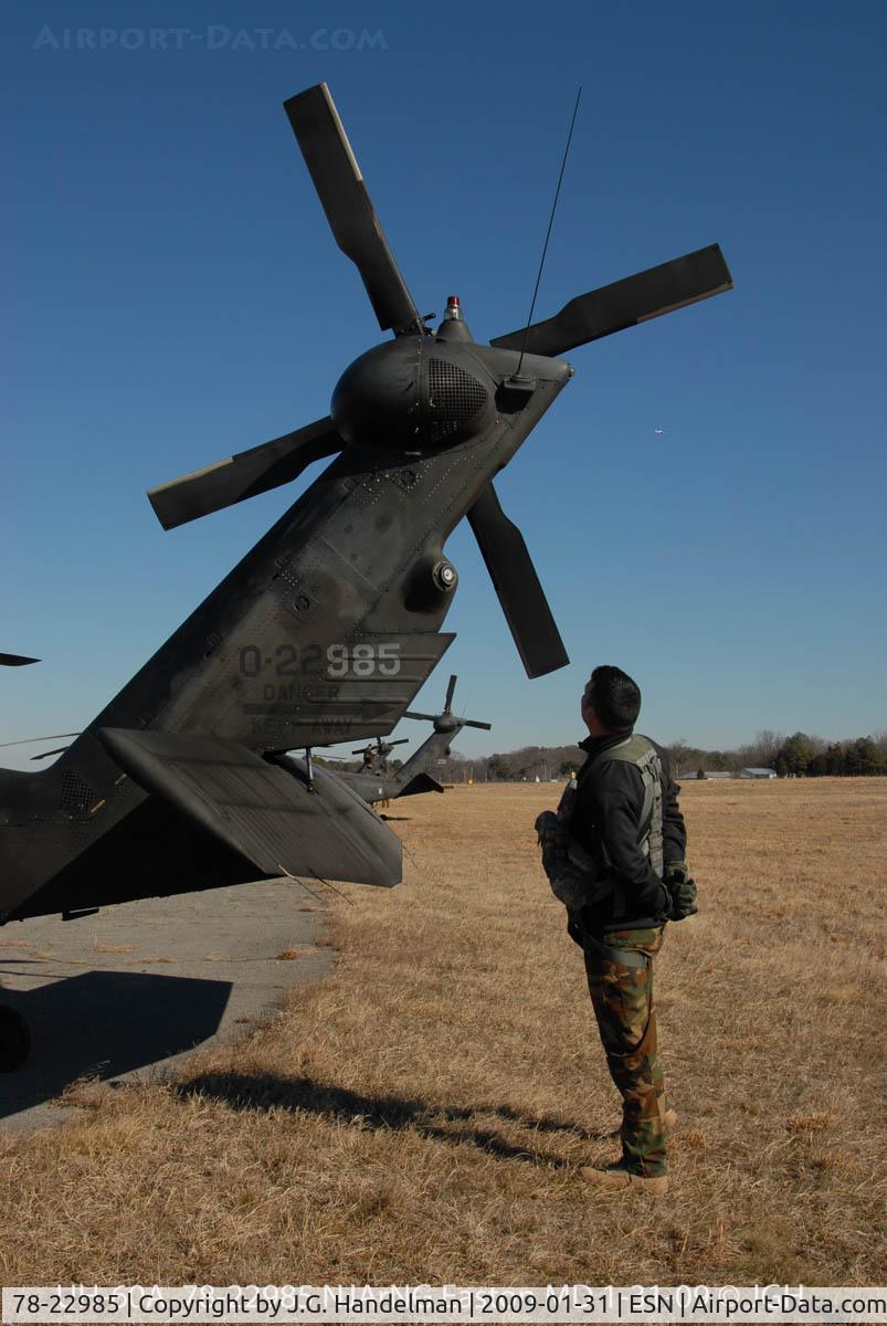 78-22985, 1978 Sikorsky JUH-60A Black Hawk C/N 70.0048, pre-flight check of UH-60A
