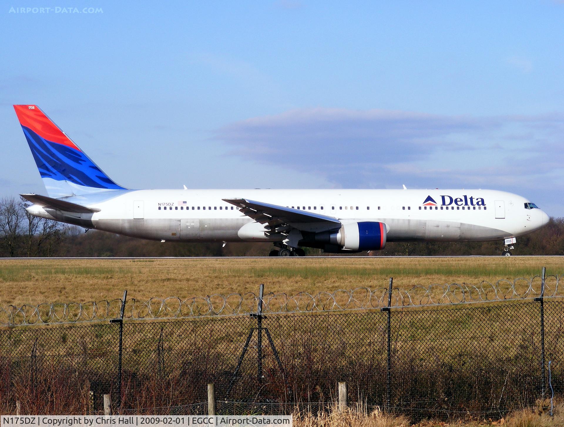N175DZ, 1999 Boeing 767-332 C/N 29696, Delta
