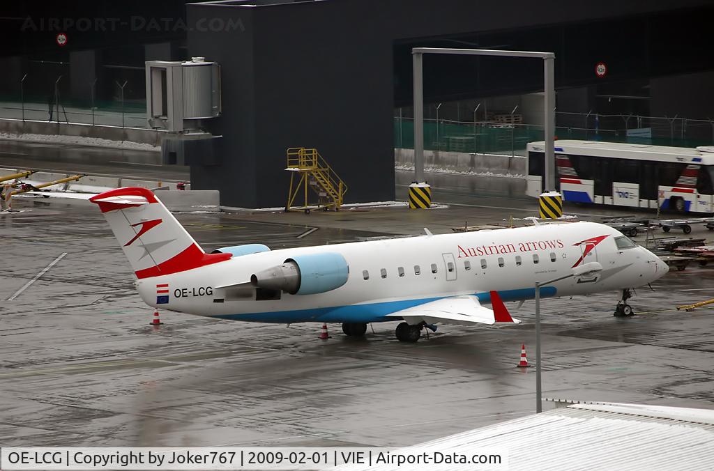 OE-LCG, 1996 Canadair CRJ-200LR (CL-600-2B19) C/N 7103, Austrian arrows Canadair Regional Jet CRJ200LR