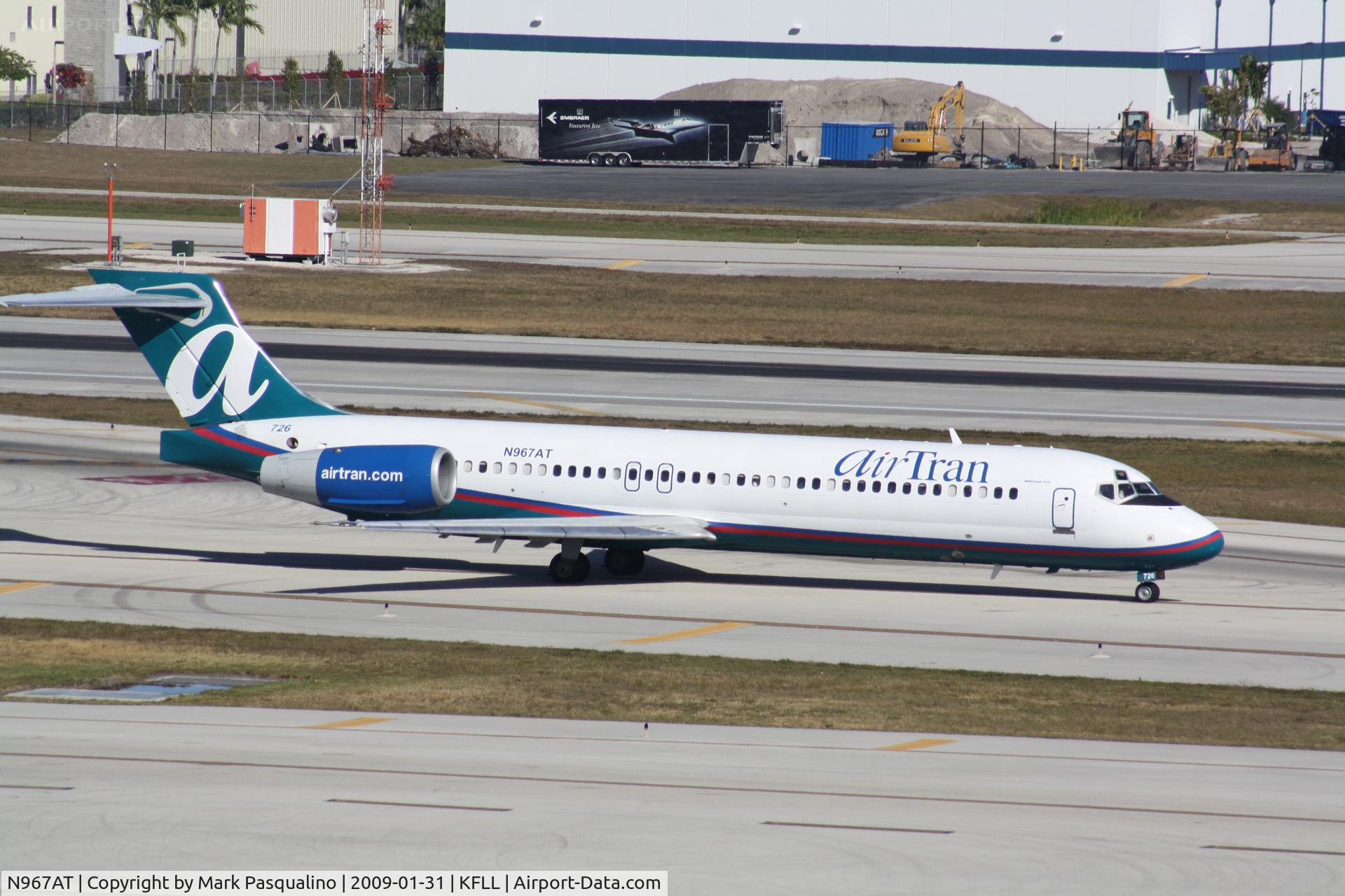 N967AT, 2001 Boeing 717-200 C/N 55028, Boeing 717-200