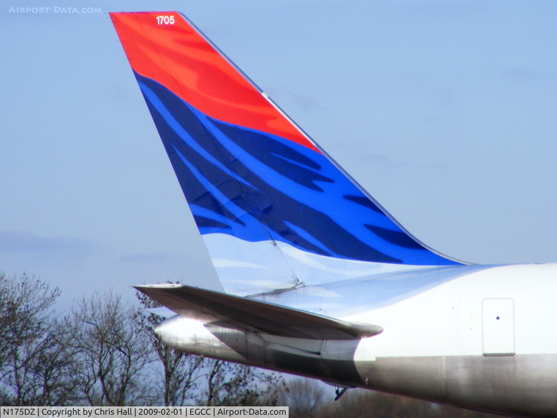N175DZ, 1999 Boeing 767-332 C/N 29696, Delta